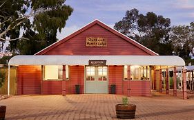 Outback Pioneer Hotel